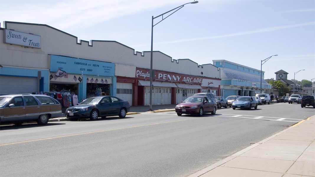 Strip of old style Nantasket Beach